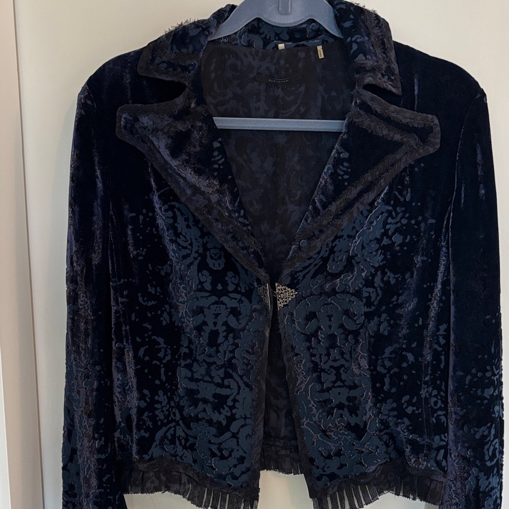 Elegant Blue Elie Tahari Velvet Women's Jacket